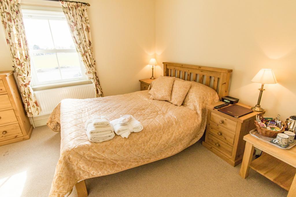Mareham House Bed & Breakfast Слийфорд Екстериор снимка